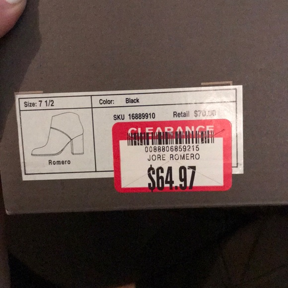 Very very cute black booties with block heel - Picture 4 of 4